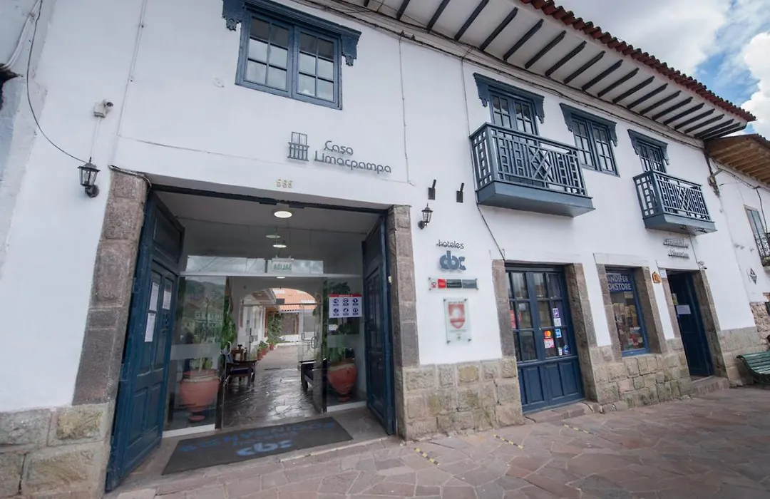 Hotel Limacpampa-1