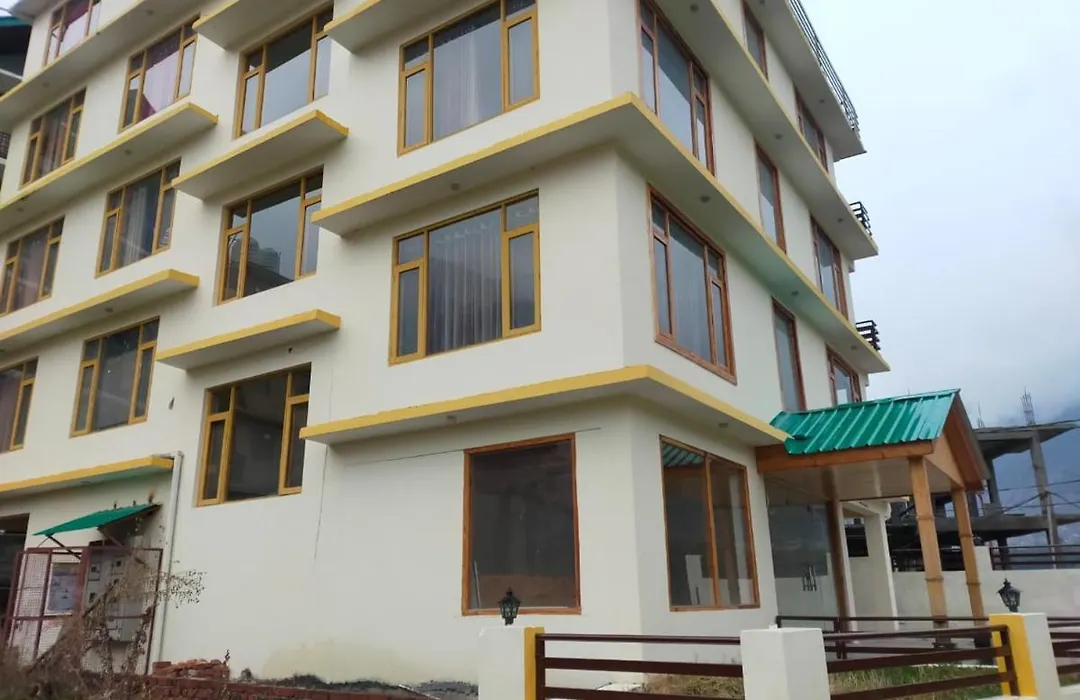 Lotus Inn Rohtang View-1