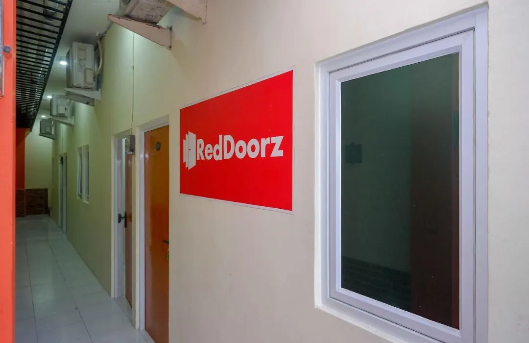 RedDoorz @ Kawasan Industri Candi Semarang-1