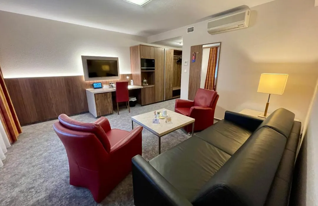 Hotel Merkur-1