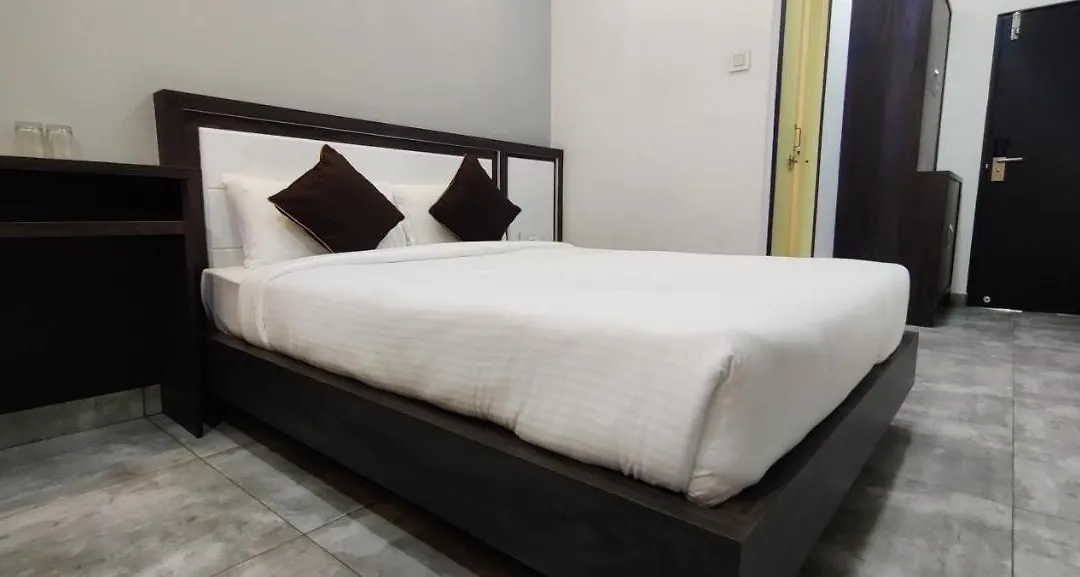 Hotel Abooz-1