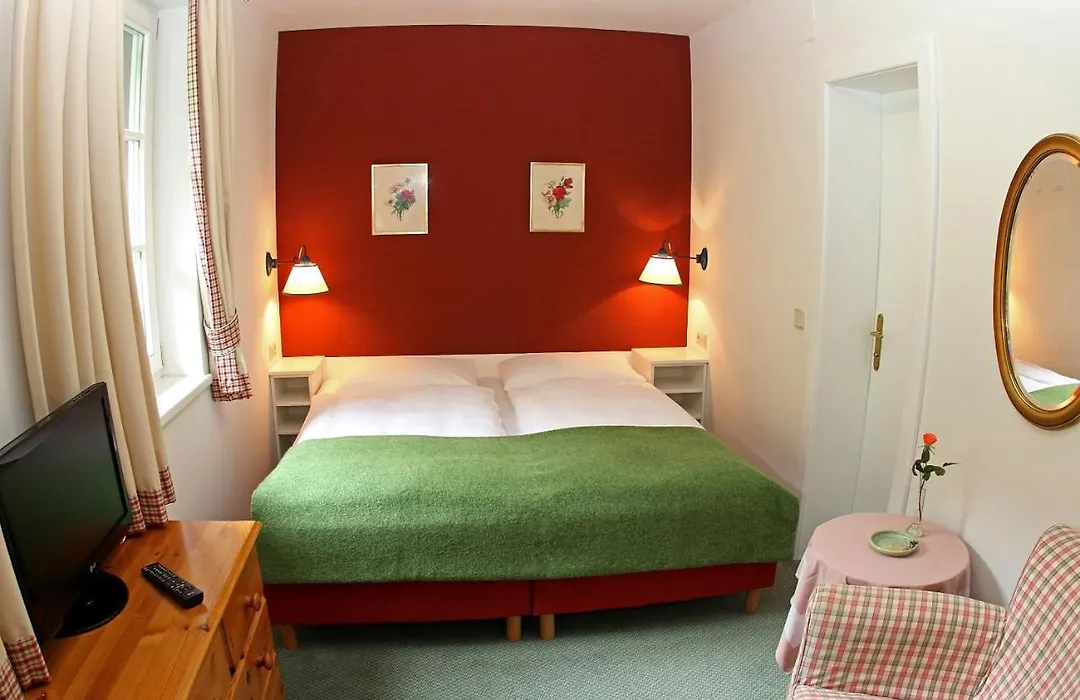 Seehotel Enzian-1