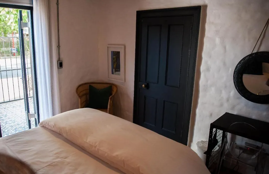 House Of Pinardt-1