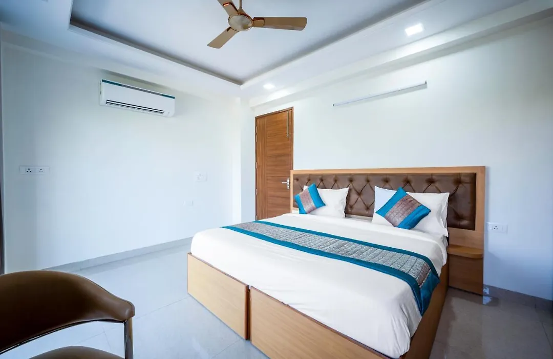 The Palms Inn I Near Medanta Medicity I Sec-38-1