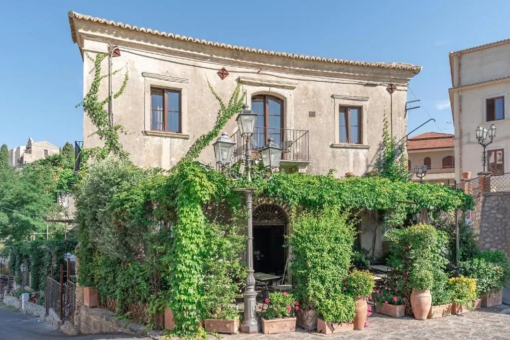 Bar Vitelli Charming Suites-1