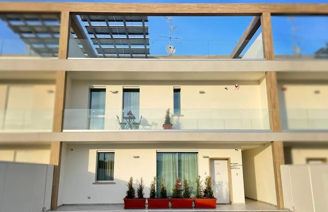 Bari Airport Rooms-1