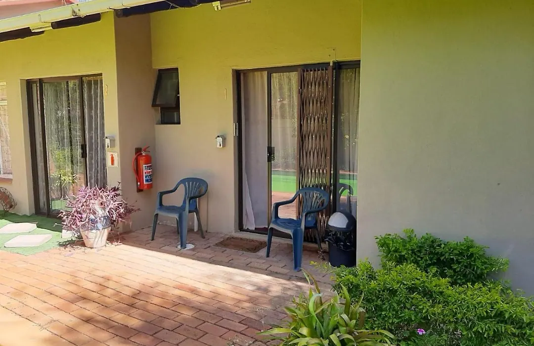 Chariots Guest House-1