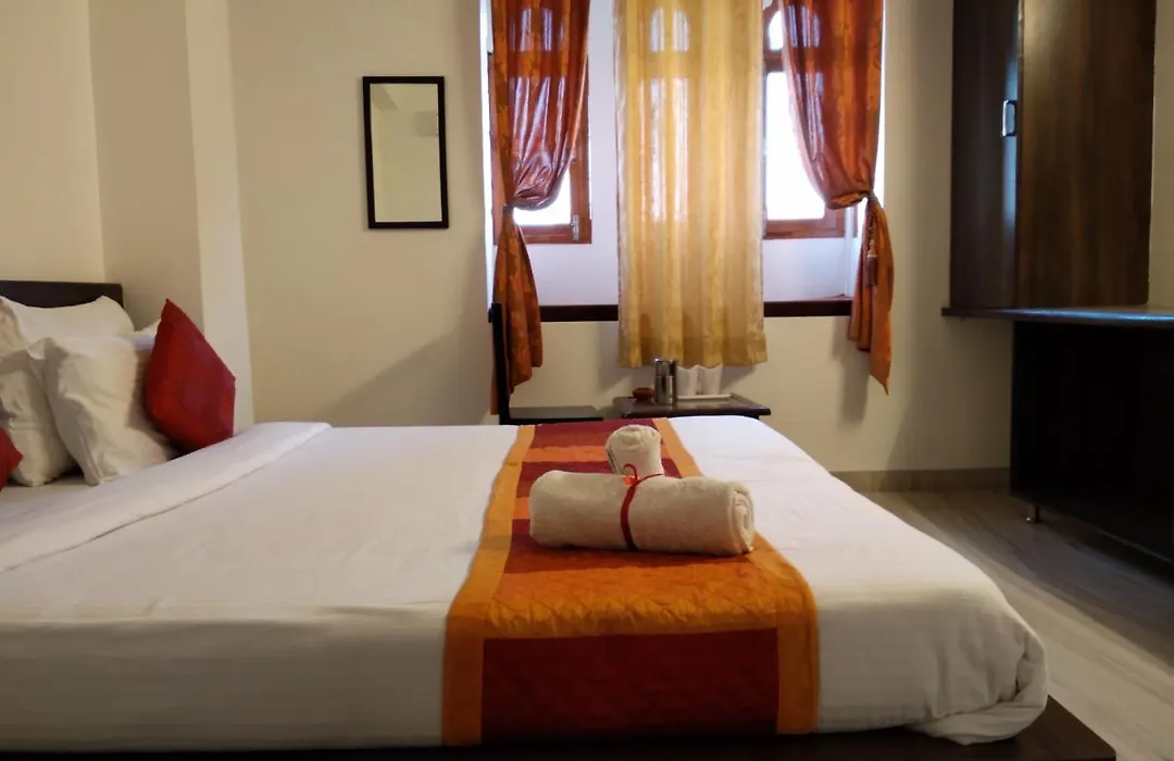 Hotel Yellow Stone-1
