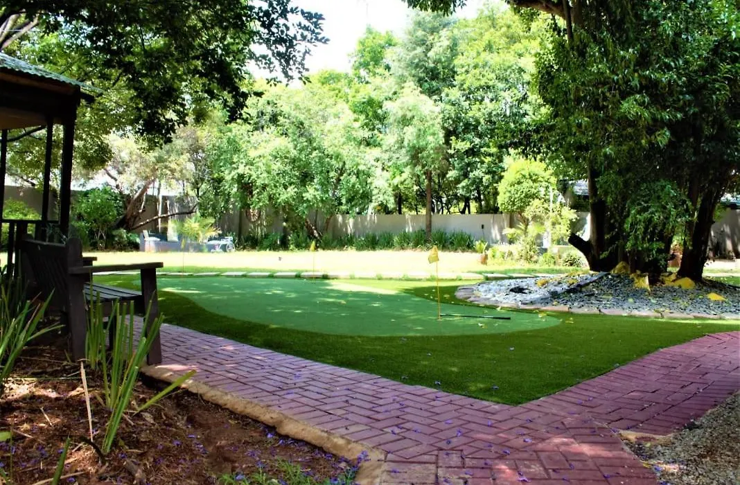 Fm Guest Lodge Comfort, Tranquility & Peace Of Mind-1