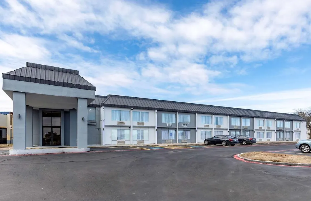 Quality Inn & Suites Sulphur Springs-1