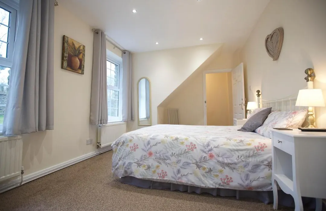 Trelaske Manor Cottage-1