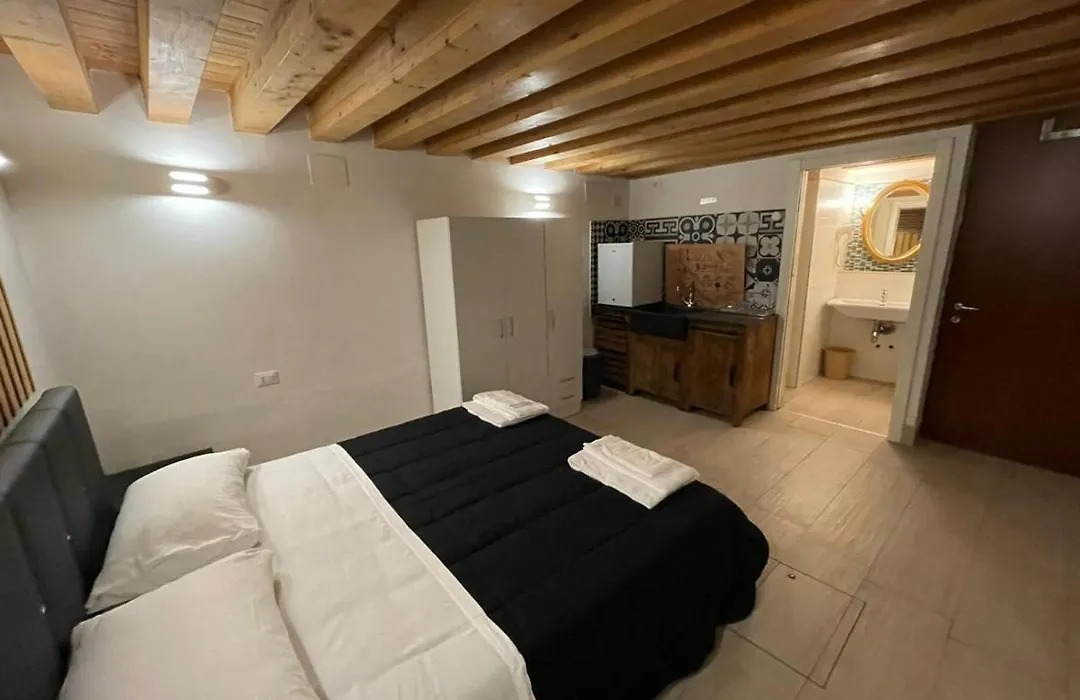 Dimora Blu Suite-1