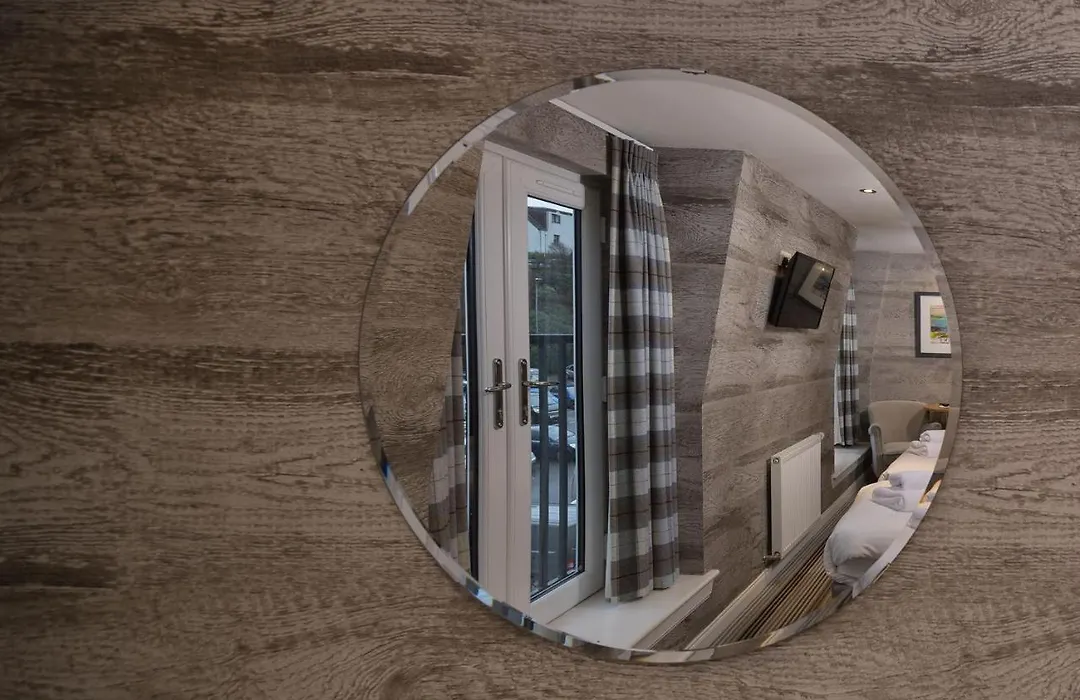 Hotel Hebrides-1