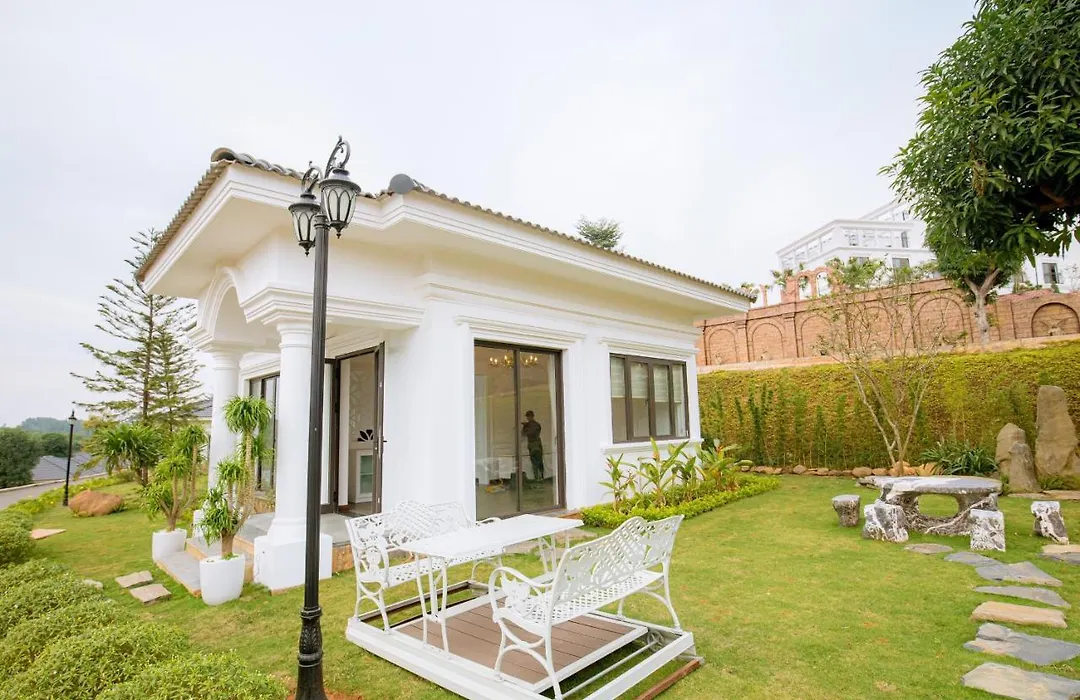 Glory Resort-1