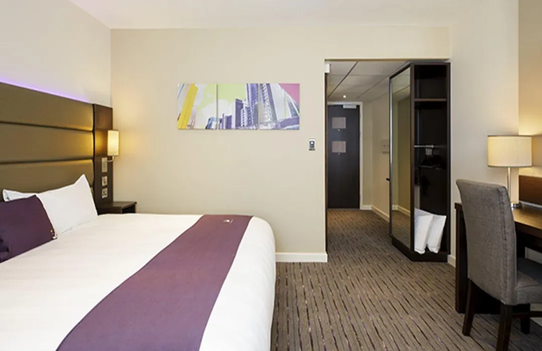 Premier Inn Birmingham North-1