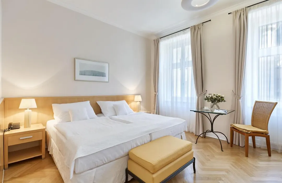 Hotel Palatin-1