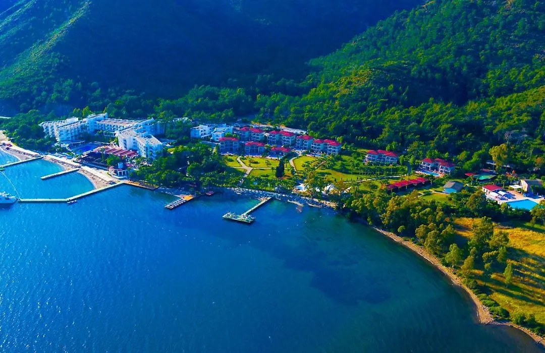 Fortezza Beach Resort-1