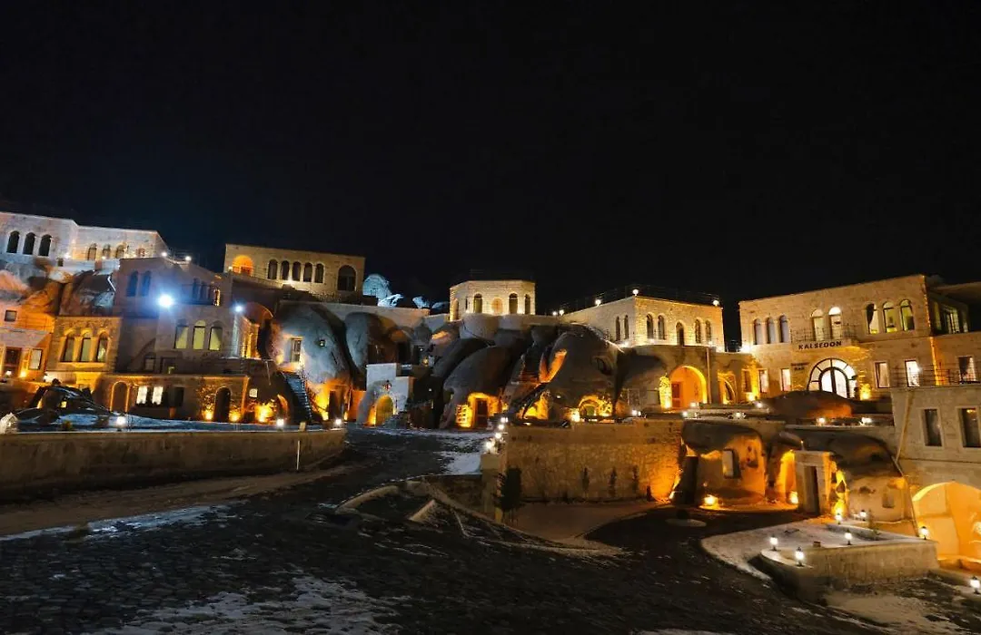 Kalsedon Cave Suites-1