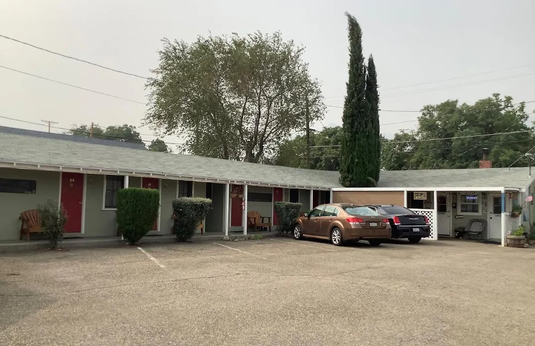 Independence Courthouse Motel-1