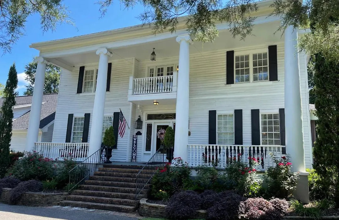Bama Bed And Breakfast - Sweet Home Alabama Suite-1