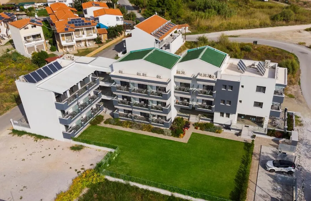 Botanica Luxury Suites-1