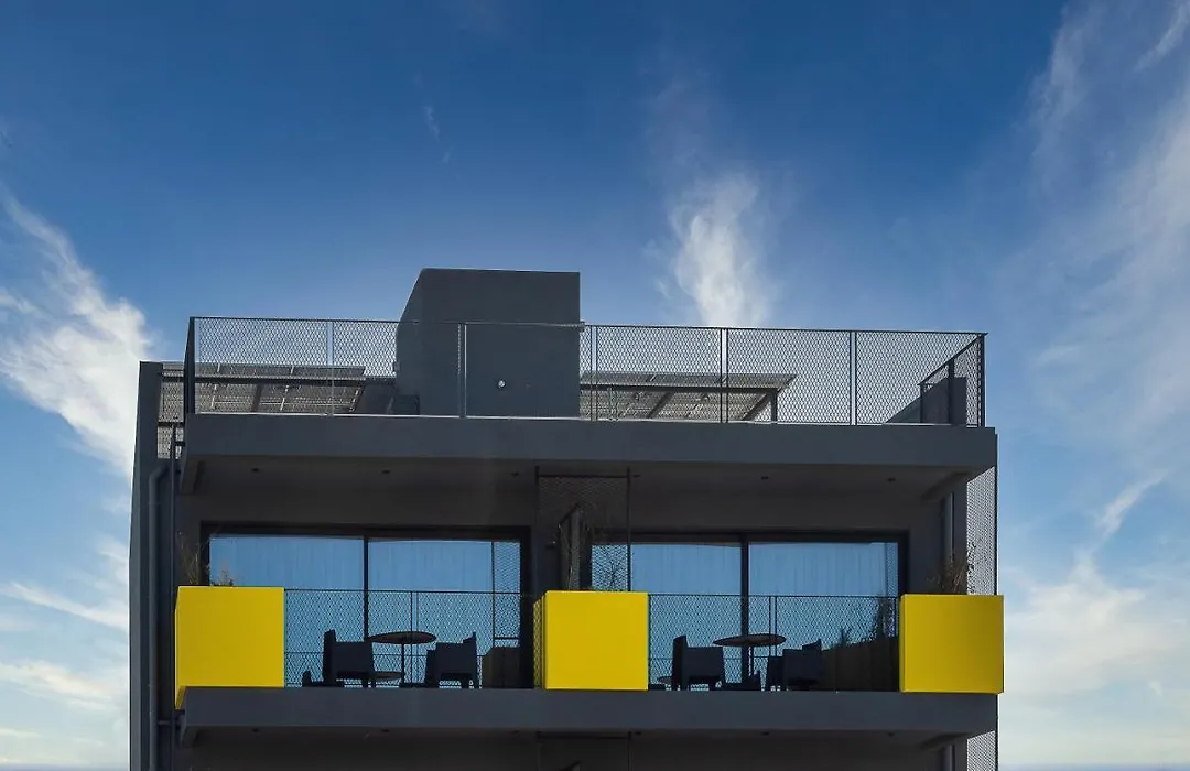 3 Pines Design Living-1