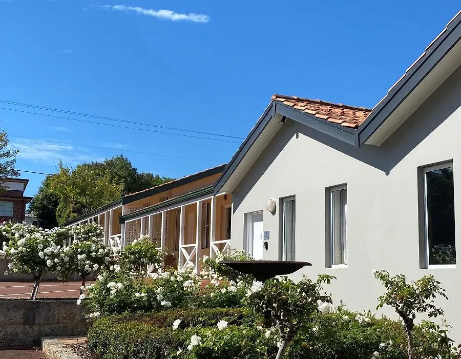 Higgins Lane Motel-1