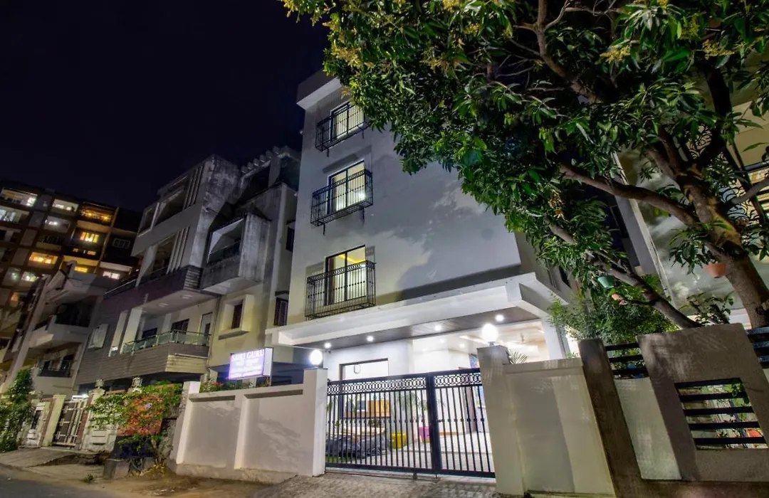 Itsy Hotels Shri Guru Service Apartment-1
