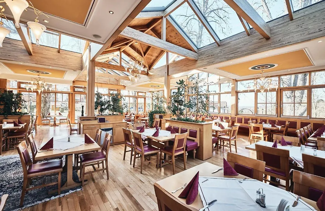 Hotel&Restaurant Waldschloss-1