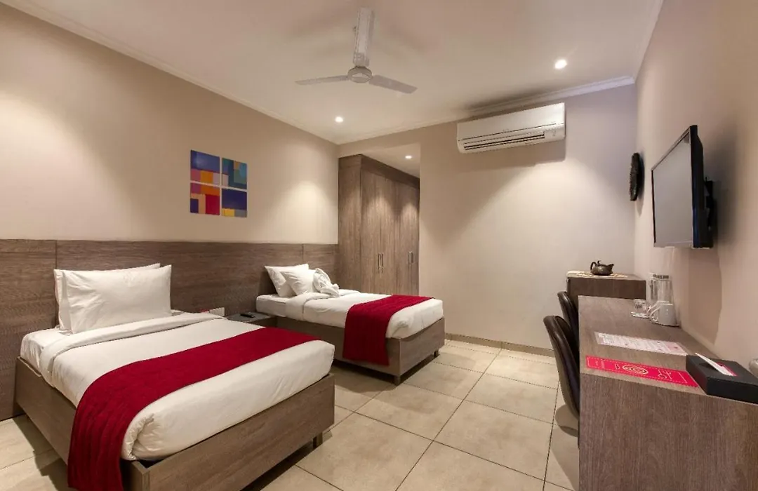 Rosastays Gurugram Golf Course-1