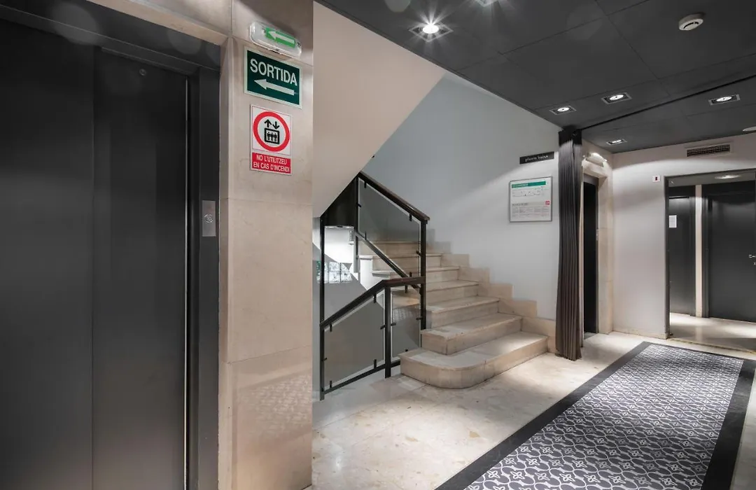 Hotel Punt 14 Barcelona Gava Mar-1