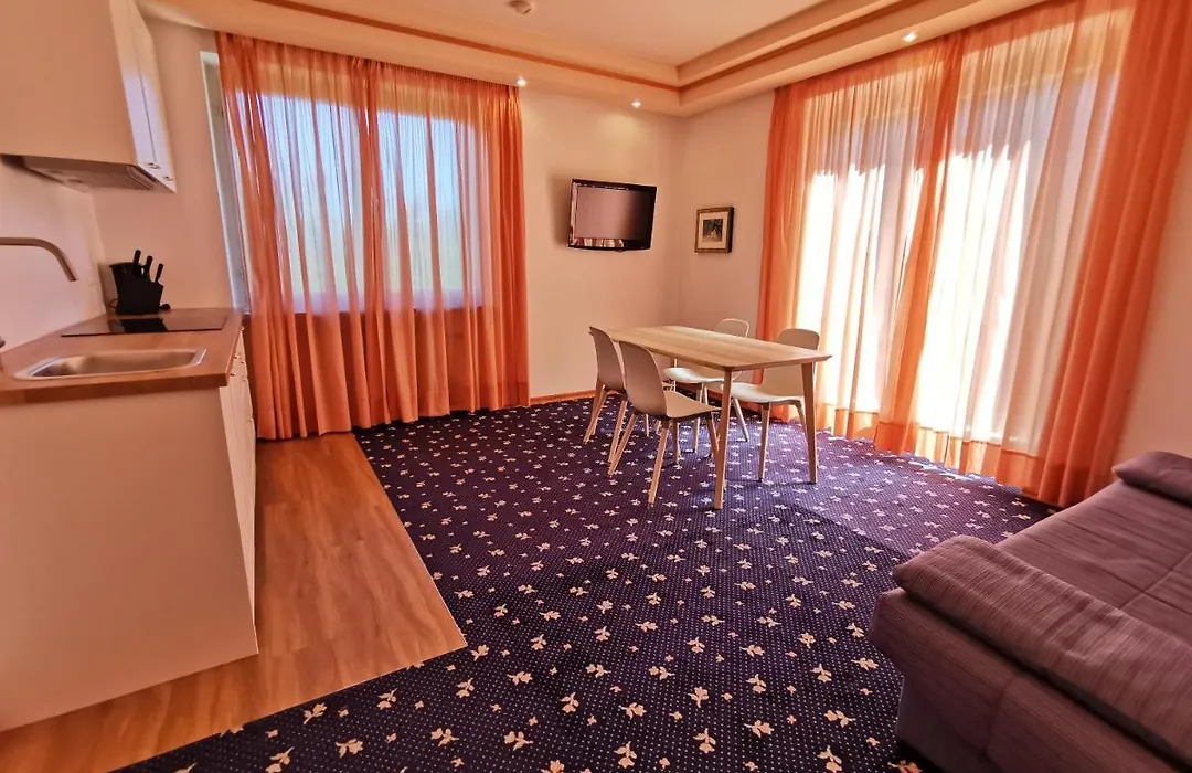 Hotel Burgleitenhof-1