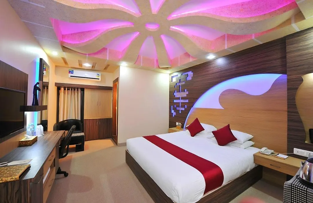 Royal Castle Hotel-1