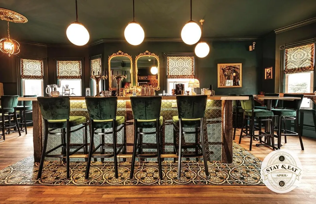 Slaymaker & Nichols Gastro House & Inn-1