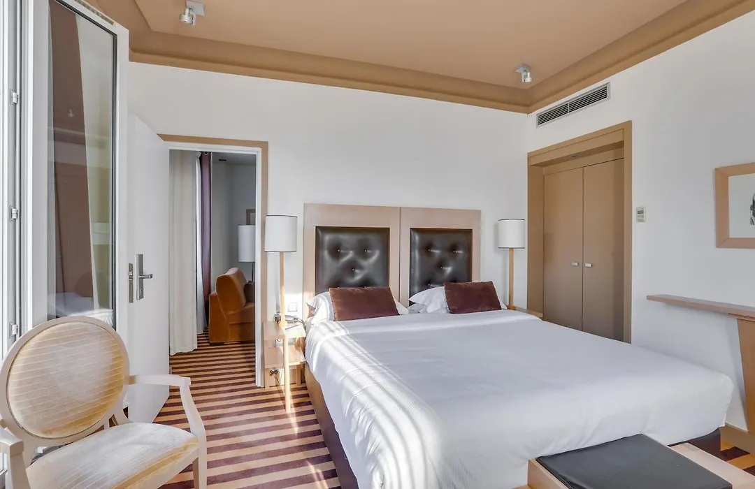 Hotel Duret Paris Champs Elysees-1