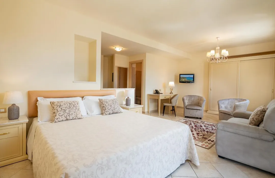 Hotel Regina Elena-1
