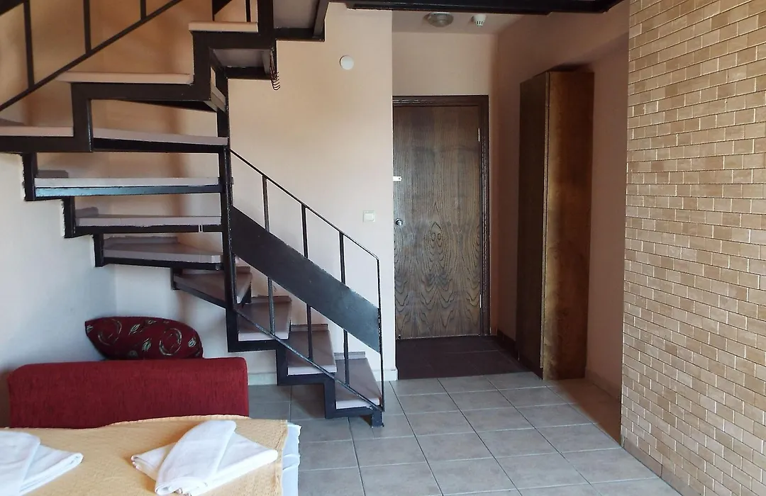Area Hotel-1