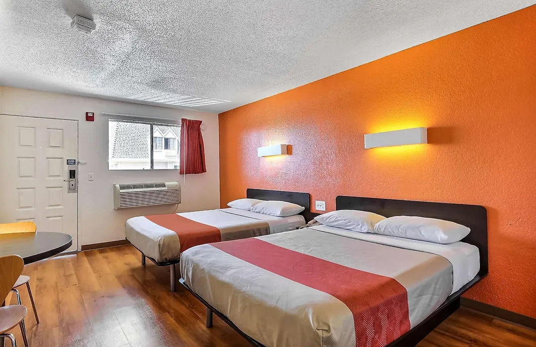 Motel 6-Oakland, Ca - Airport-1