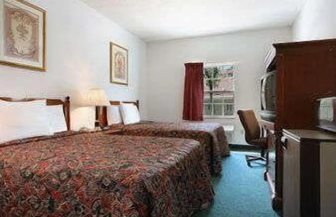 Travelodge By Wyndham Waukegan Gurnee-1
