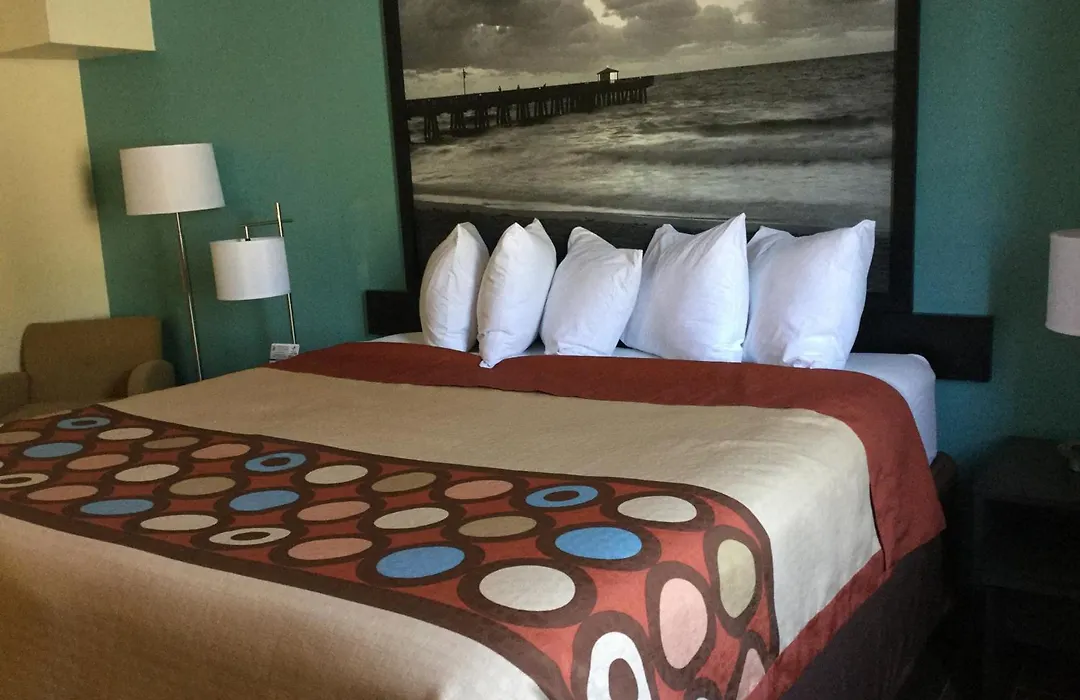 Super8 By Wyndham Nearby Clearwater St Petersburg International Airport-1