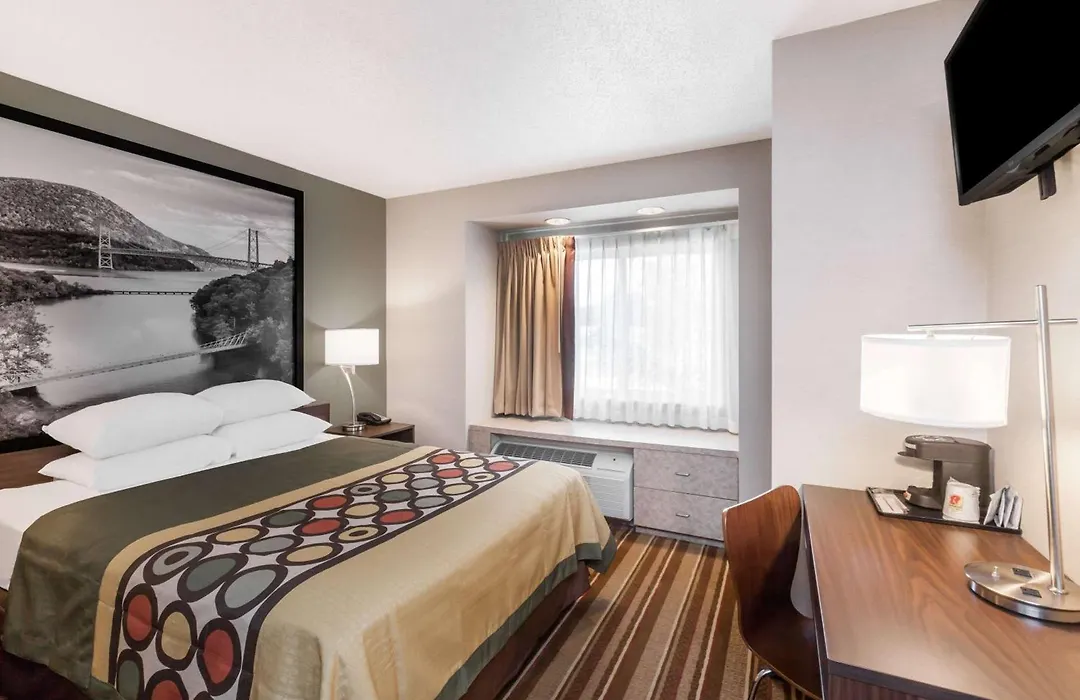 Super 8 By Wyndham Schenectady - Albany Area-1