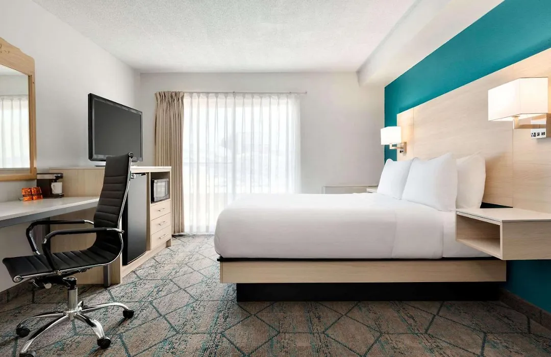 Ramada By Wyndham Miramichi New Brunswick-1