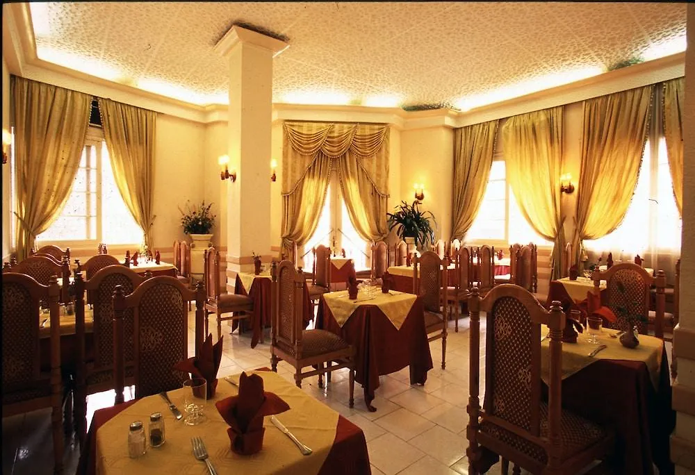 Hotel Du Pacha-1