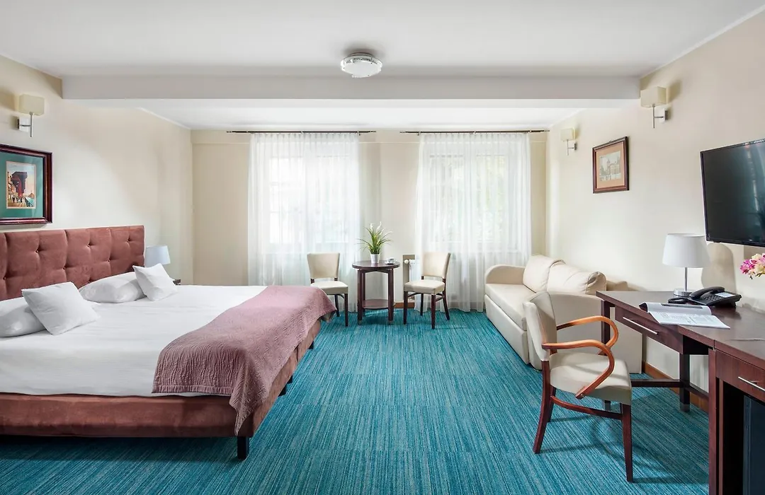 Hotel Bonum Old Town-1
