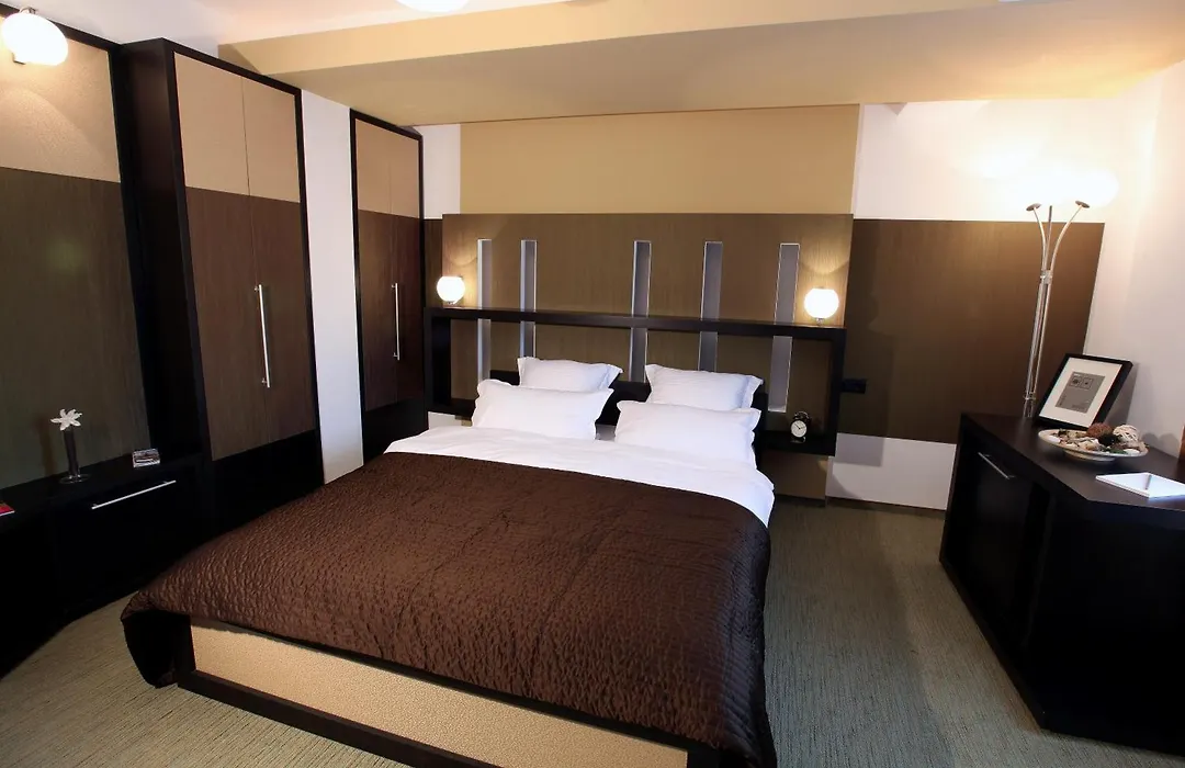 Ambiance Hotel-1