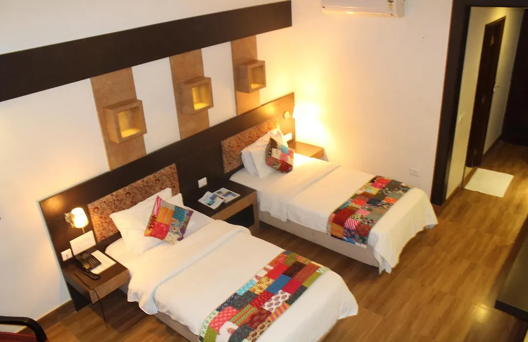 Hotel H R Palace-1