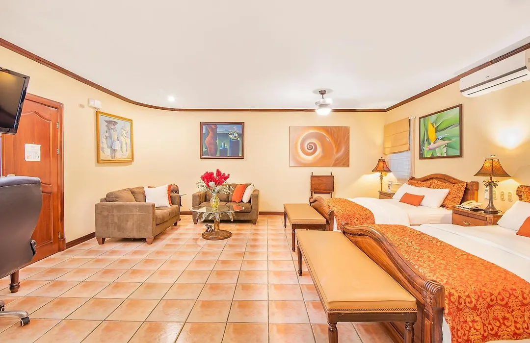 Hotel Casa Roland San Jose-1