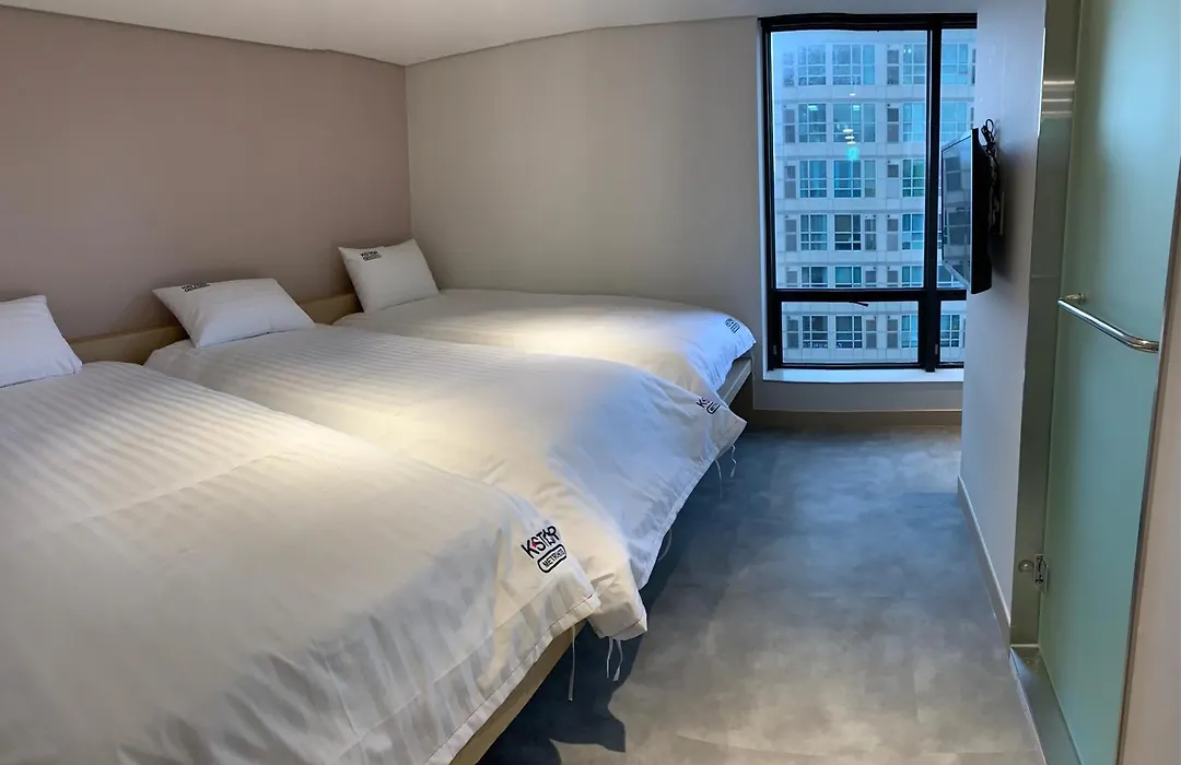 Kstar Metro Hotel-1