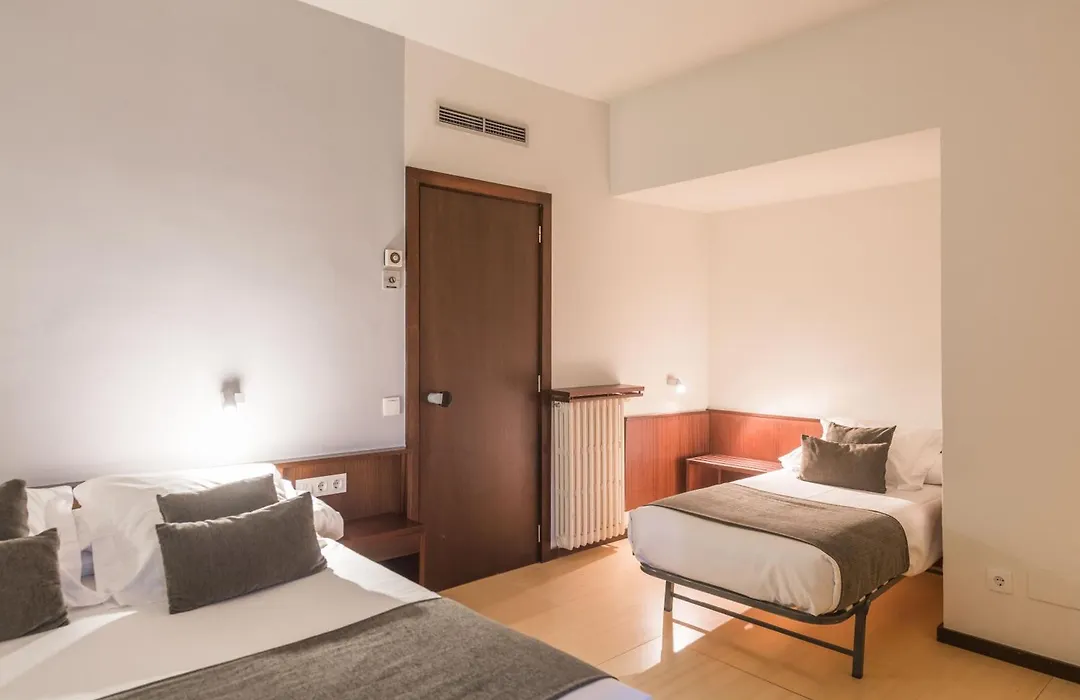Hotel Emporda-1