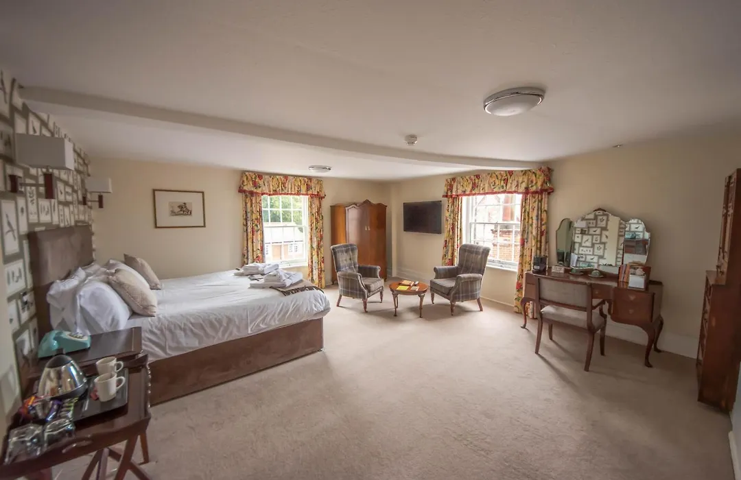 Norfolk Arms Hotel - Arundel-1